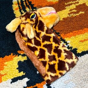 VINTAGE, DAKIN, 1985, giraffe puppet!!